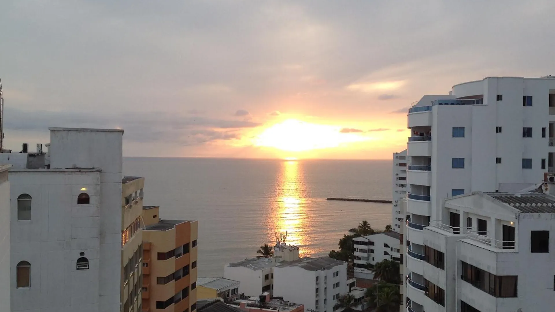 Homestay Habitacion En Apartamento De Familia Apartment Cartagena